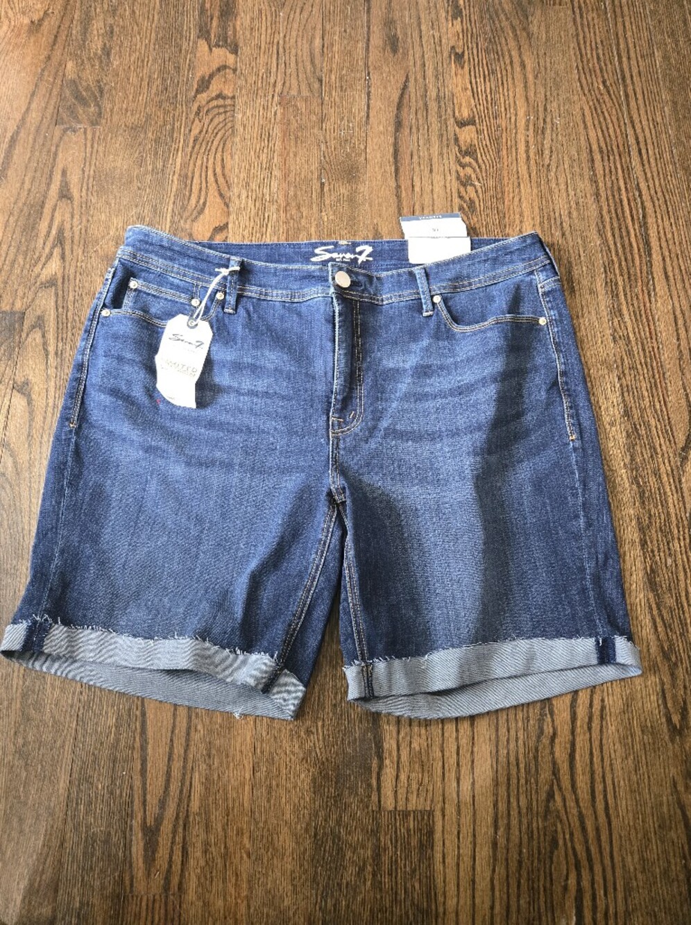 NWT Lane Bryant Seven7 Bermuda Jean Shorts Limited Edition 18
